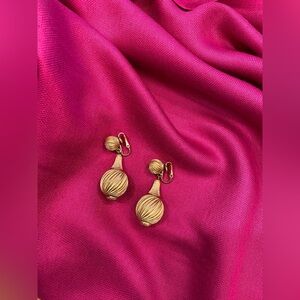 Chic bronze ball earrings from the 60’s